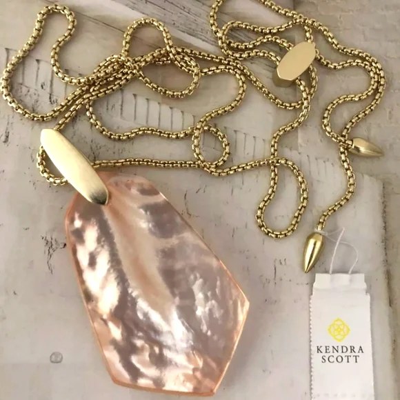 NWT KENDRA SCOTT CAM NECKLACE GOLD Peach - Picture 2 of 5